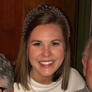 Meet your Posher, Caroline